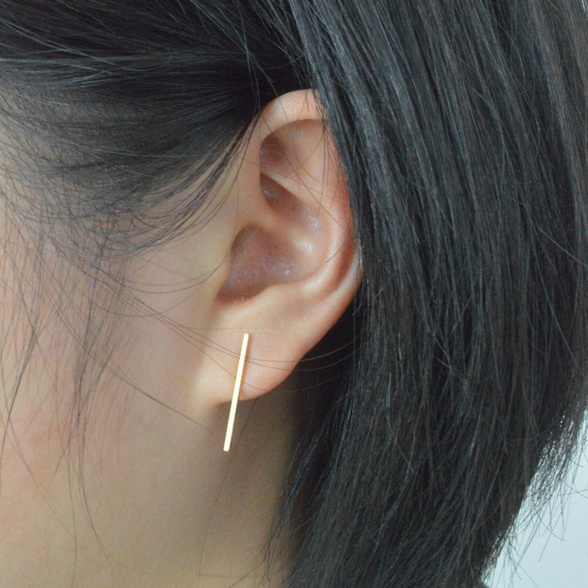 Thin line earrings - medium