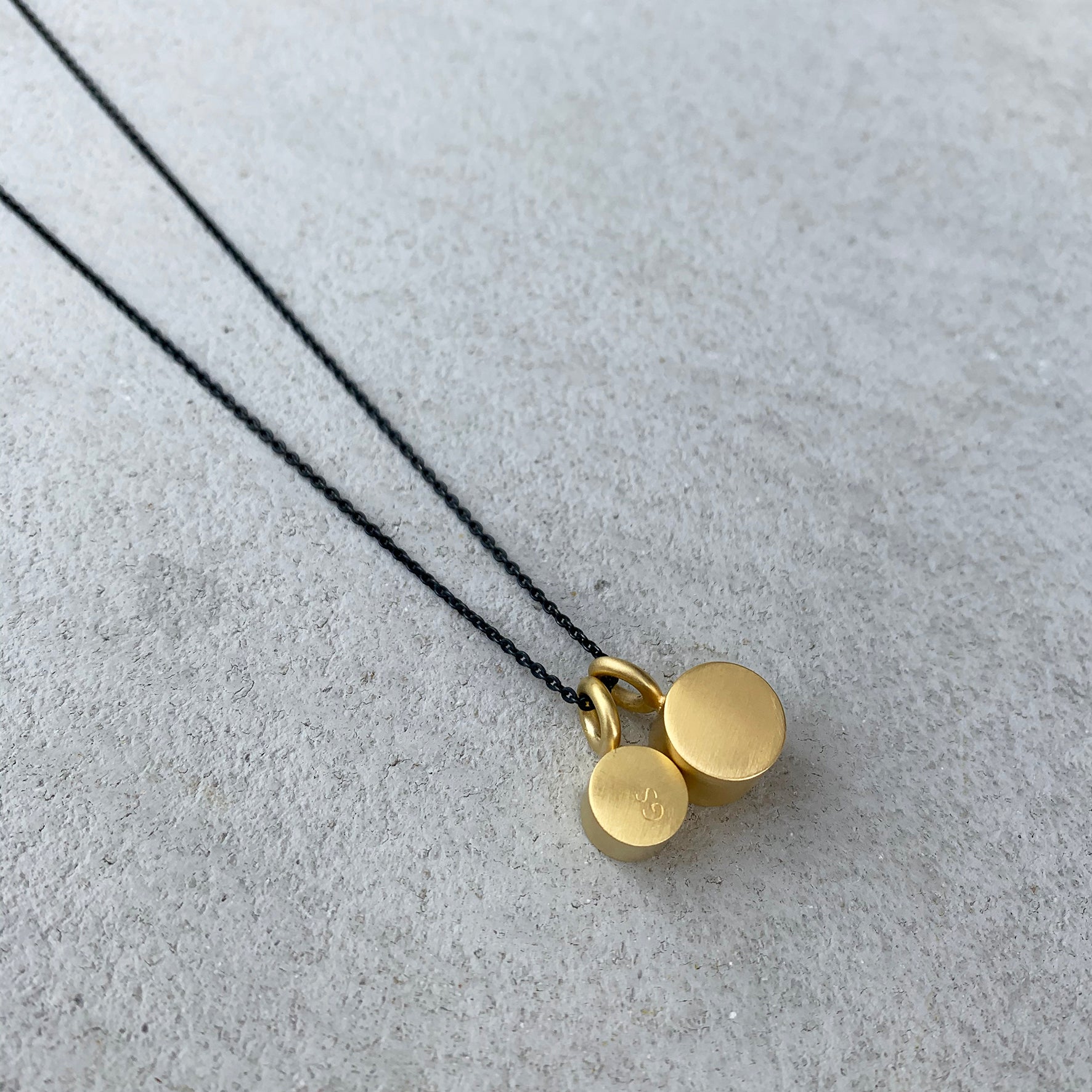 double cylinders necklace