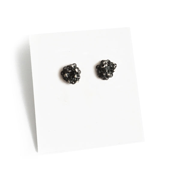 Knot studs