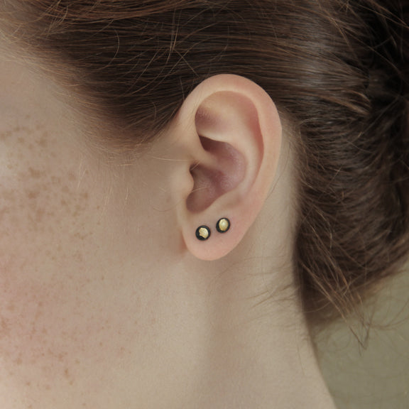 Moon studs 5mm oxidized Silver & 18k Gold