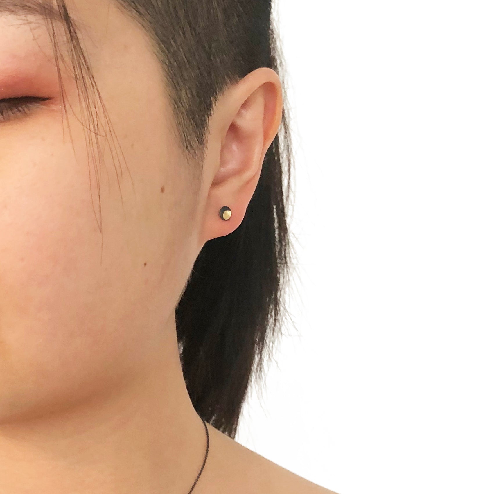 Moon studs 5mm oxidized Silver & 18k Gold