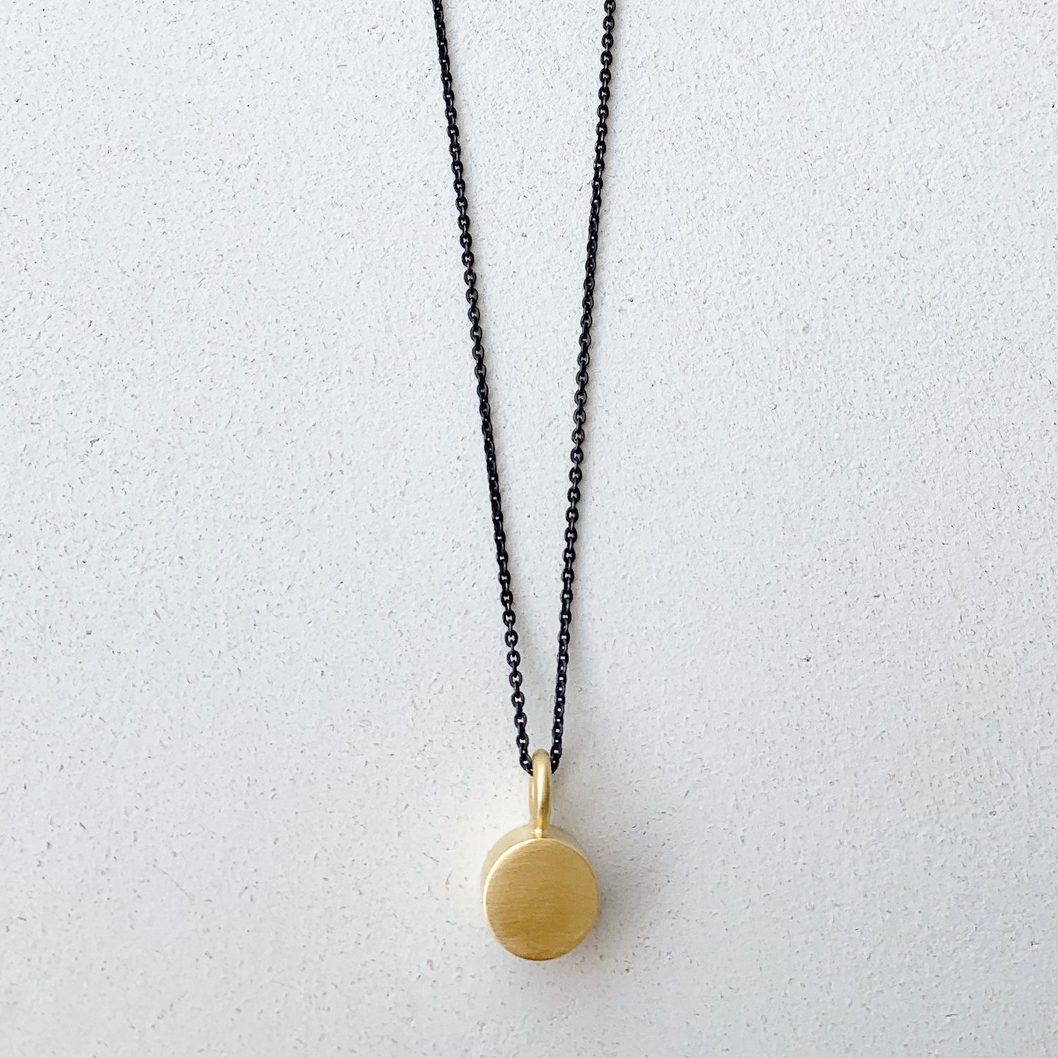 CYLINDER NECKLACE