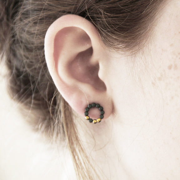 pea studs & 18k gold
