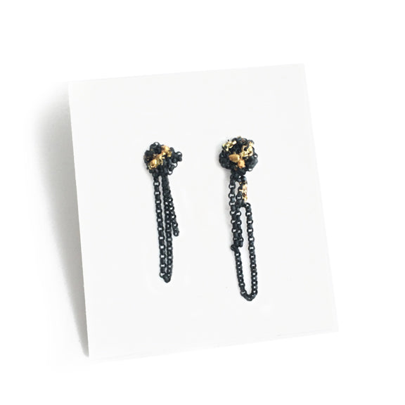 Knot earrings with 18k gold