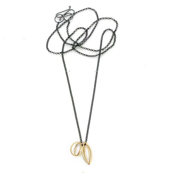 Small shape necklace / שרשרת צורות קטנות