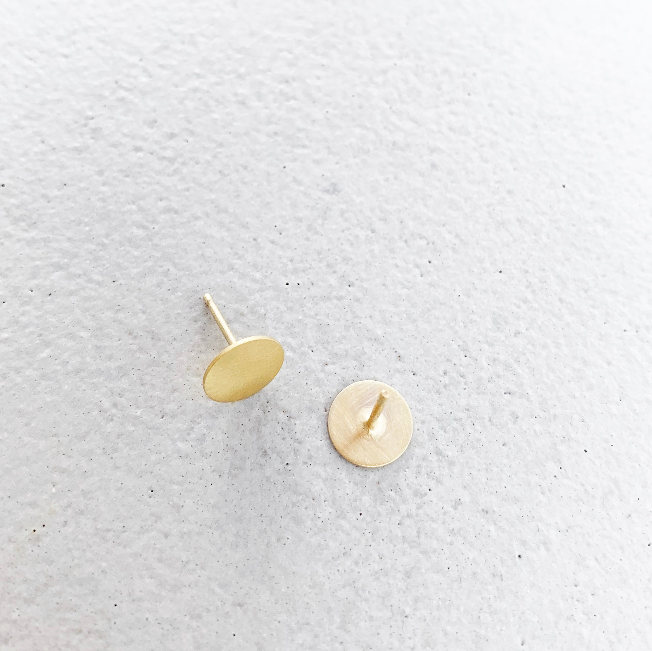 Dot studs 8mm