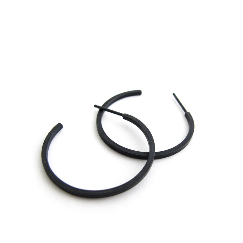 hoops earrings  /  עגילי חישוק