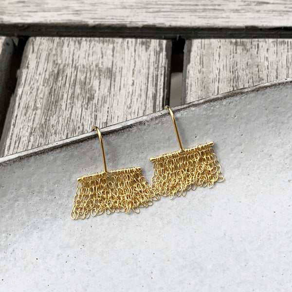 Rainfall Gold short Earrings /  עגילי מפל זהב קצרים